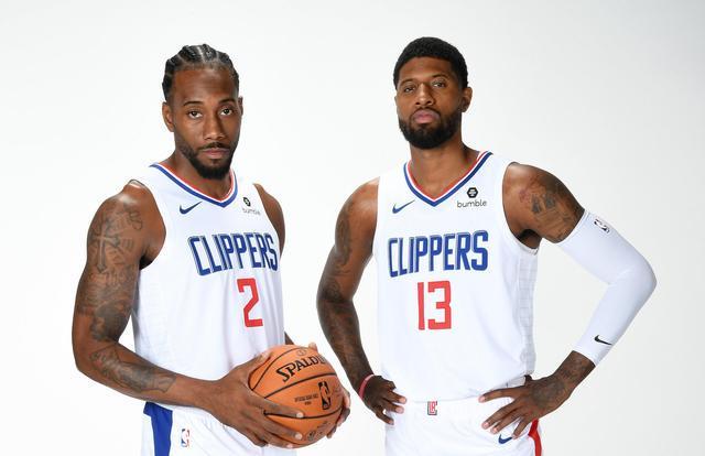 早报：拜仁的四线一十六胜，在我的肩膀上扛着！（早报：拜仁四线揽下16胜，全扛在我肩上！）