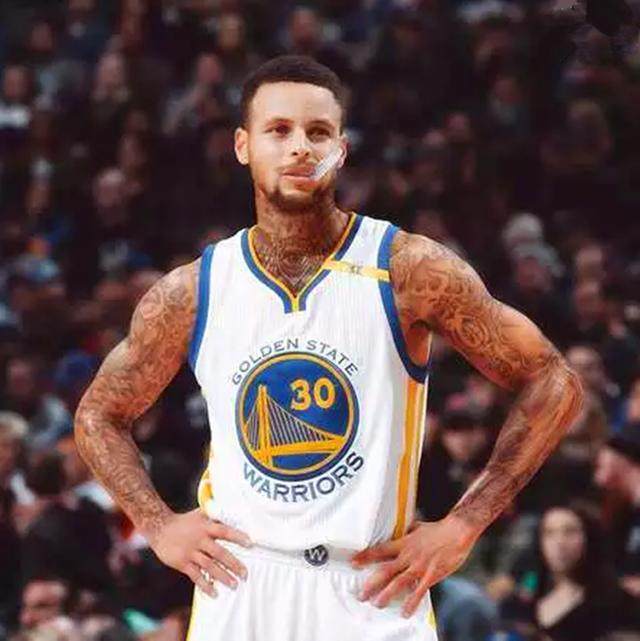 纳帅：施洛特贝克的脚肿了；萨内在欧冠和土超的数据有所提升（纳格尔斯曼：施洛特贝克脚部肿胀；萨内欧冠与土超数据上扬）