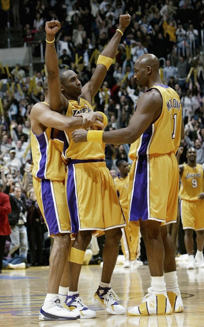 詹姆斯称赛场激情无可替代，点燃全场气氛（詹姆斯直言赛场激情不可替代，燃爆全场）