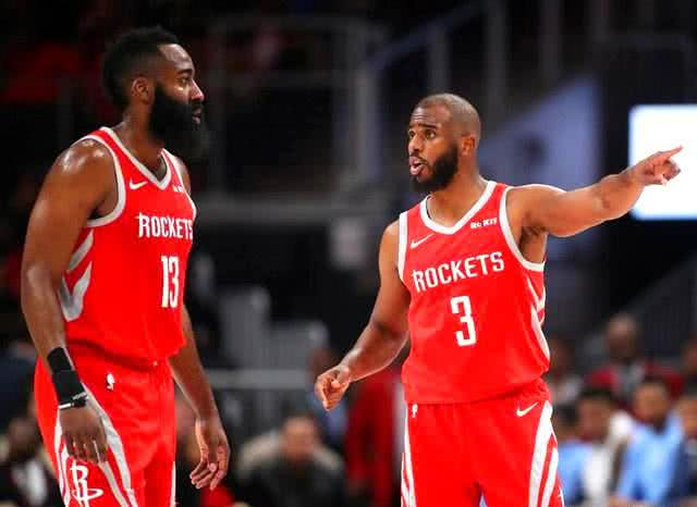 梅西与穆勒再聚首，美职联总决赛对决历史宿命。（梅西再逢穆勒，美职联总决赛上演宿命之战）