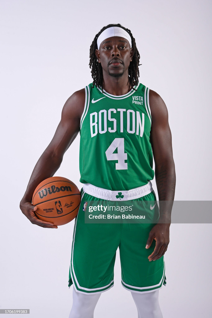 底薪值不值？威少本赛季7次砍下得分助攻两双，排名联盟第5（威少本季7次斩获得分+助攻两双列联盟第5，底薪是否值回票价？）