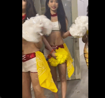 自06年以来，皇马首次有两名英格兰球员在西甲同时首发（2006年以来，皇马首次在西甲同场派出两名英格兰球员首发）