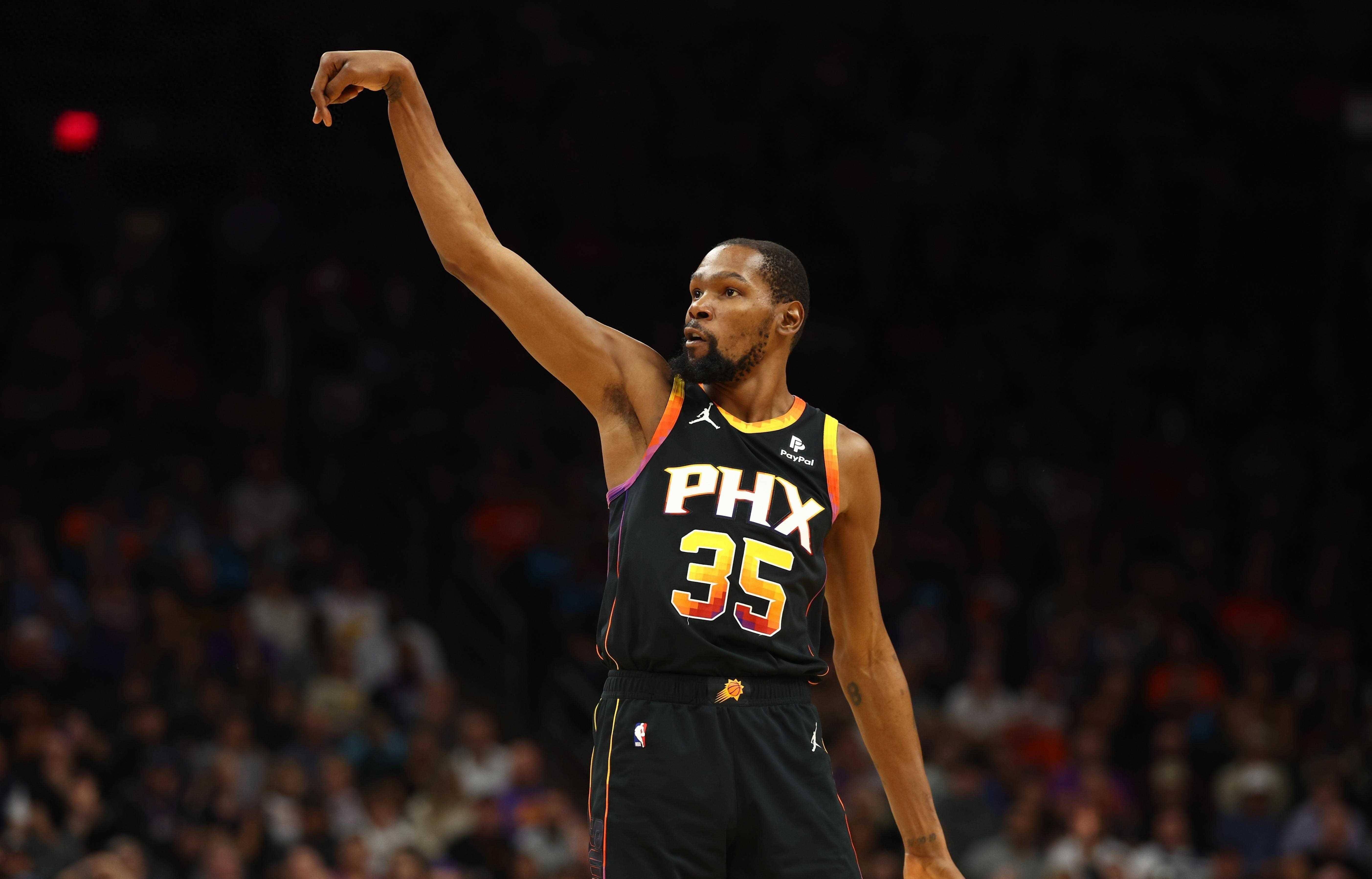 科贝：联赛对阵阿拉维斯的结果，将决定阿隆索在皇马的未来（科贝：与阿拉维斯的联赛赛果或成阿隆索在皇马去留关键）